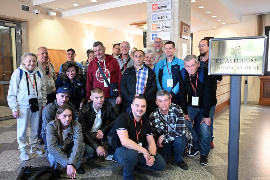 „Jesteśmy tu razem i będzie dobrze”. Osoby bezdomne&hellip;