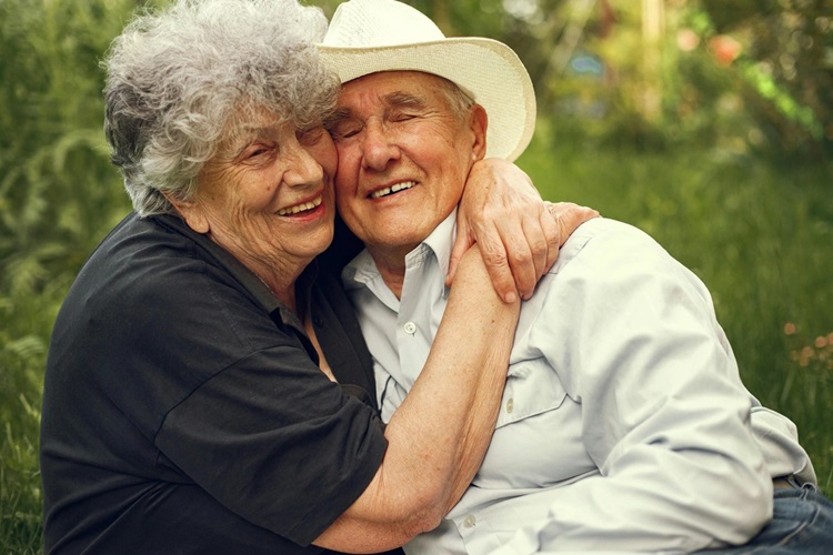 Czy małżeństwo chroni przed rakiem? Najnowsze dane&hellip;